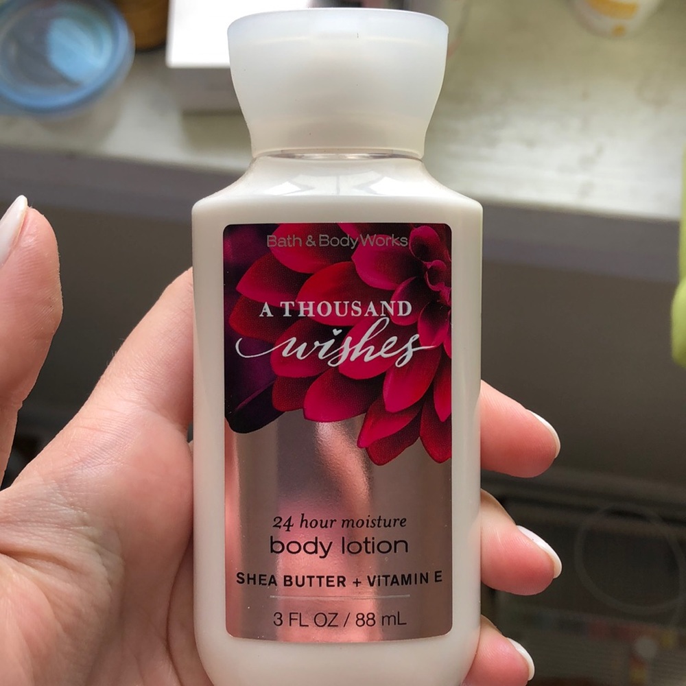 A thousand nights 24 hour moisture body lotion